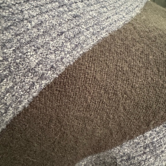 Stripped sweater - Picture 5 of 5